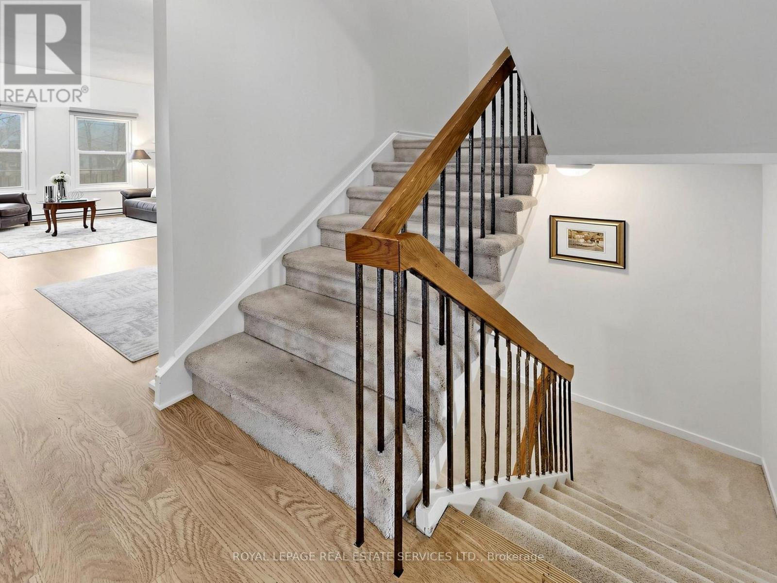 #21 530 FALGARWOOD DRIVE - 40