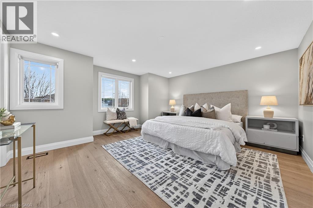 700 KARLSFELD Road, Waterloo, Ontario, N2T2W4 — Photo 19