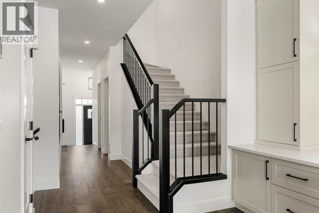 291 Greenwich Drive NW - 18