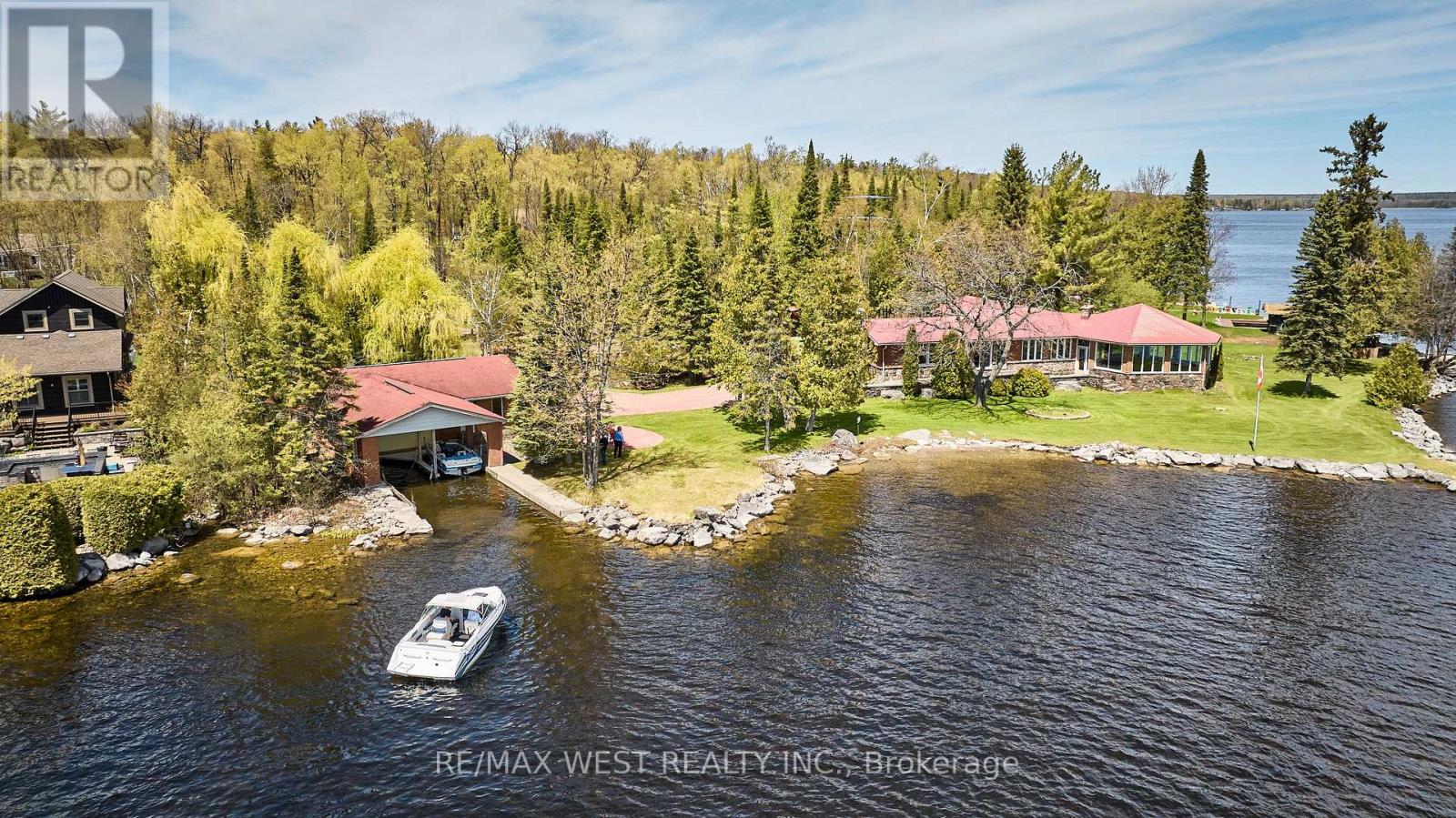 557 RIVERSIDE DRIVE - 11