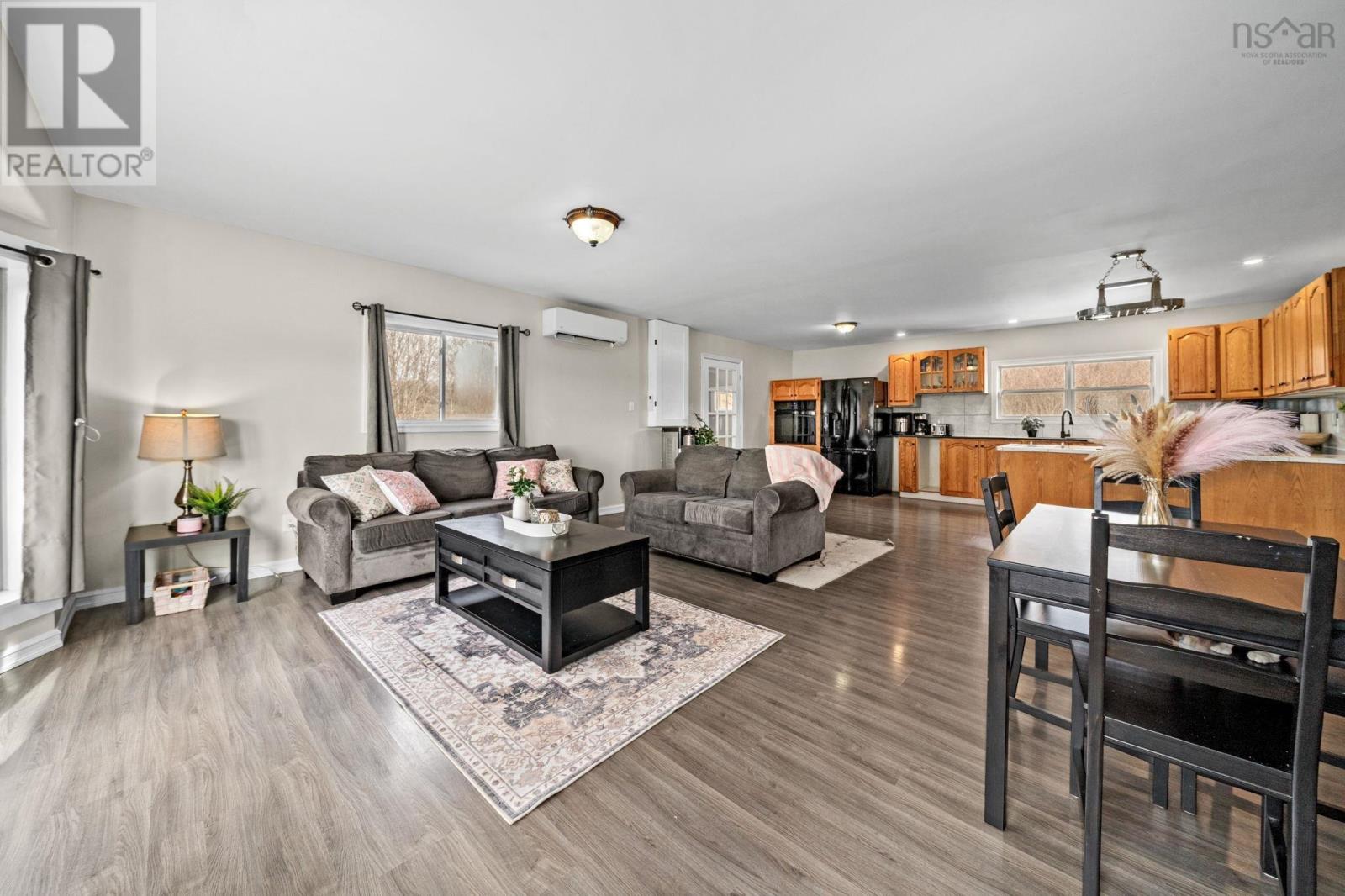 Property 36 of 40 of 1517 Indian Road
