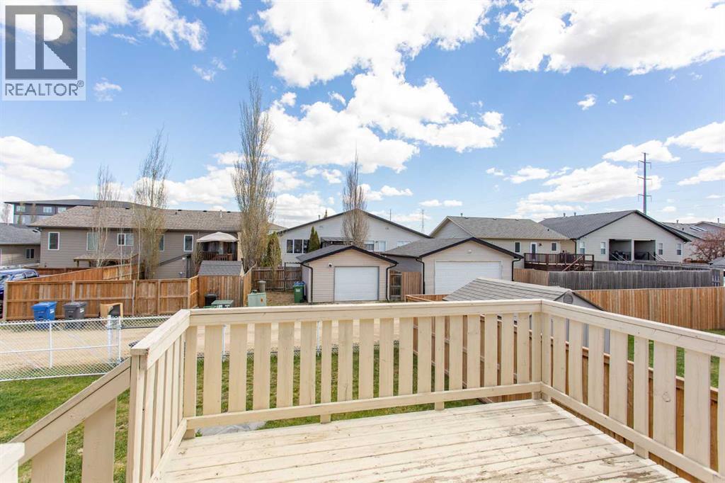 210 Lindsay Avenue — photo 29