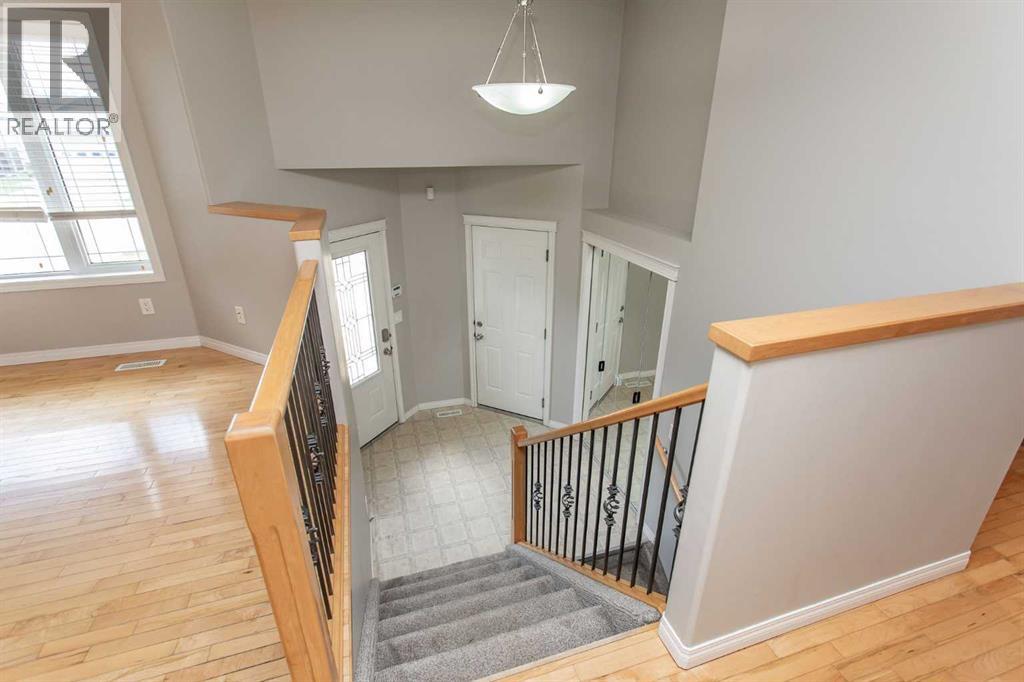 210 Lindsay Avenue — photo 19