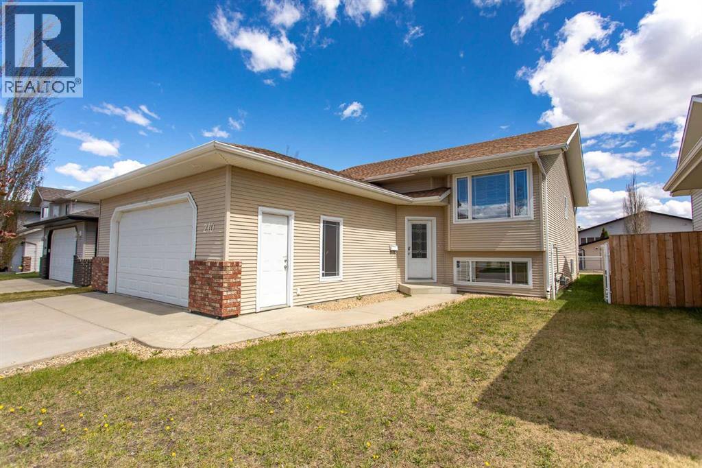 210 Lindsay Avenue — photo 33