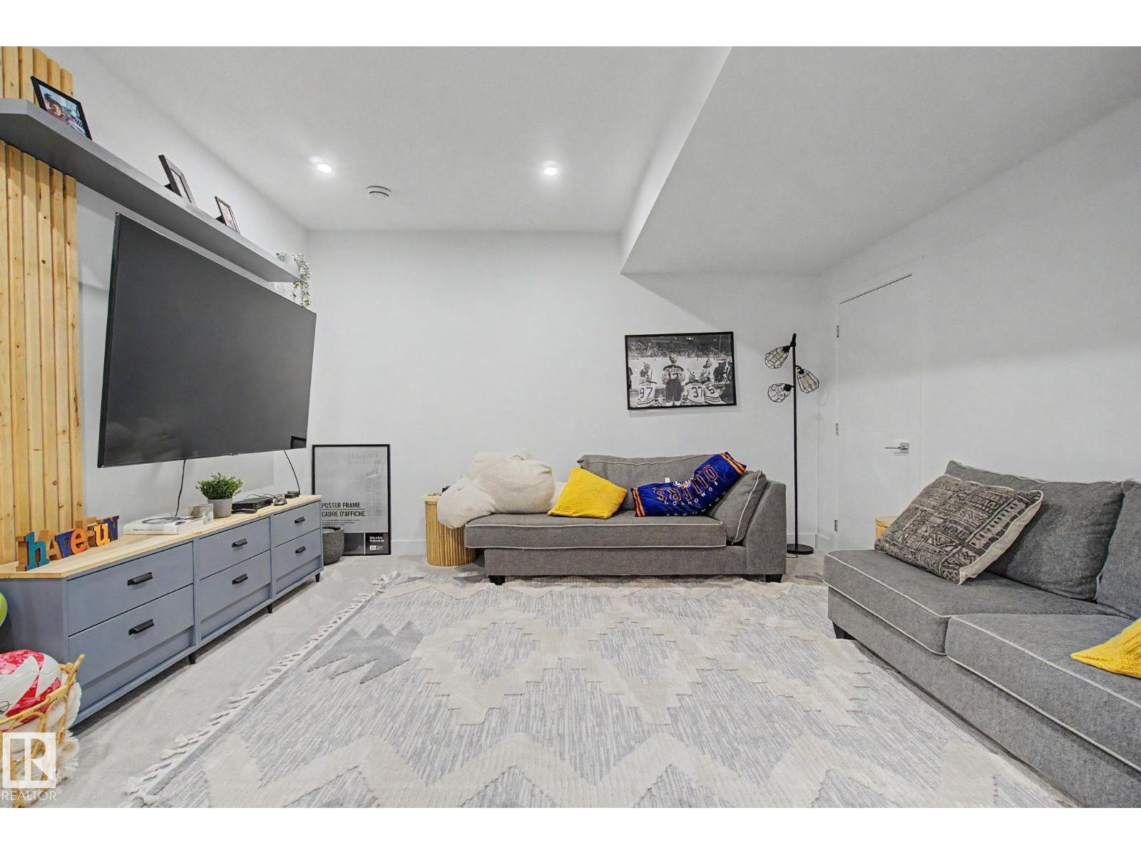 11406 55 AV NW - 33