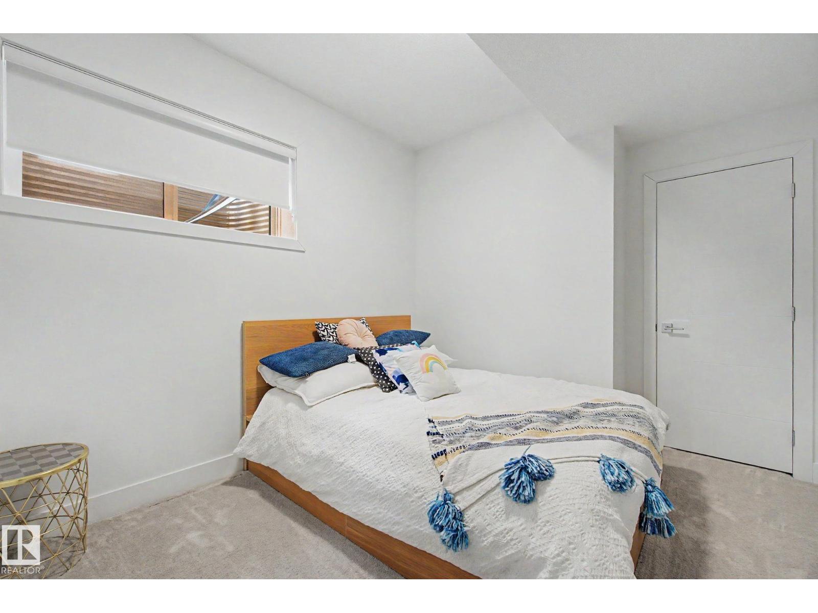 11406 55 AV NW - 37