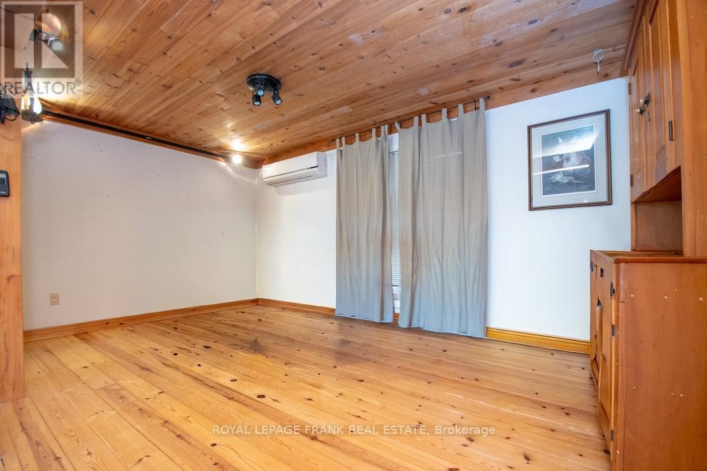 674 DICKIE ROAD - 15