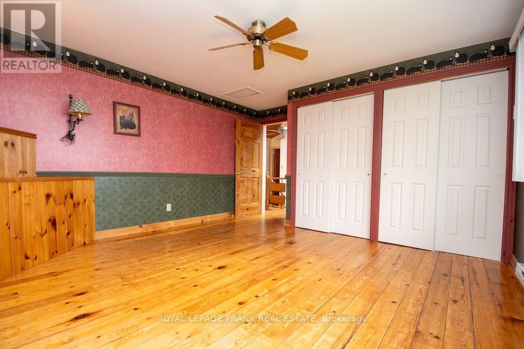674 DICKIE ROAD - 21