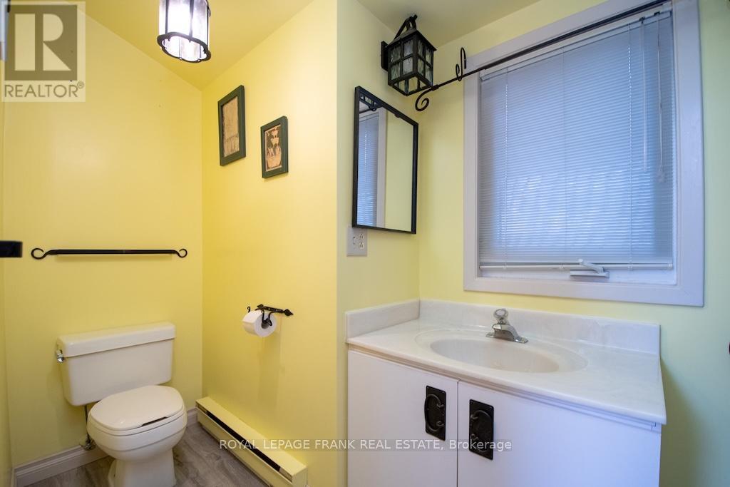 674 DICKIE ROAD - 28