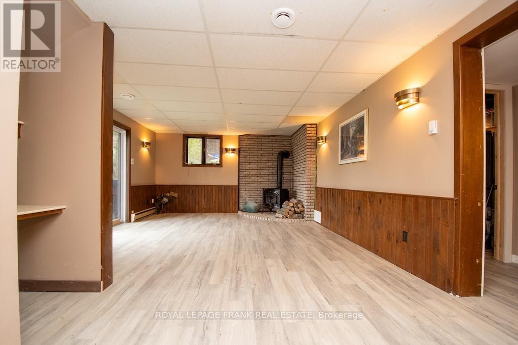 674 DICKIE ROAD - 31