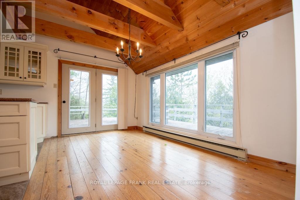 674 DICKIE ROAD - 8