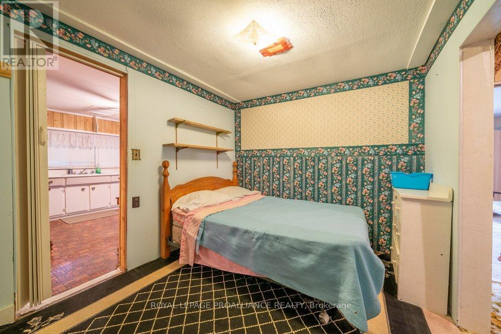 1087 C HILLS LAKE RD ROAD - 17