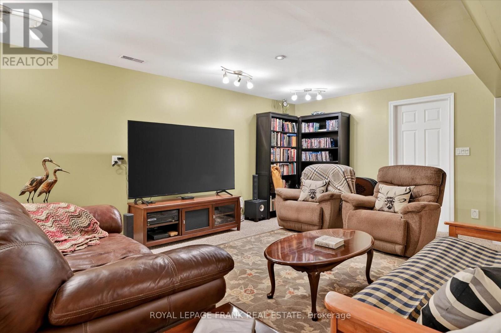 187 RIVER LANE - 29