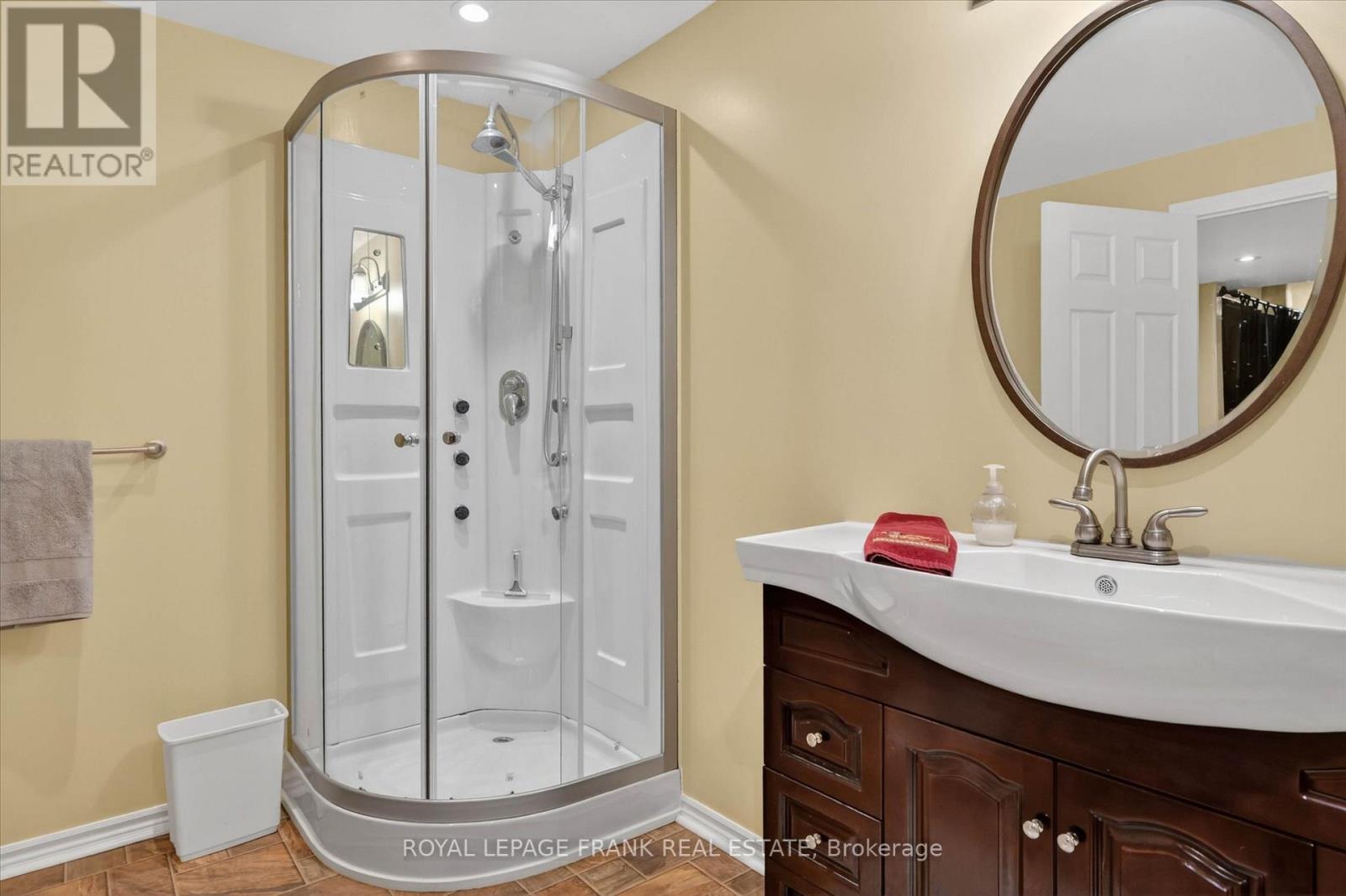 187 RIVER LANE - 34