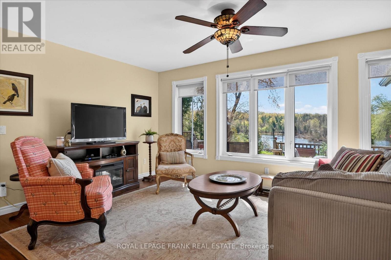 187 RIVER LANE - 4