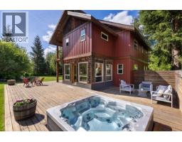 8950 Pemberton Meadows Road, Pemberton, BC V0N2L2 Photo 10