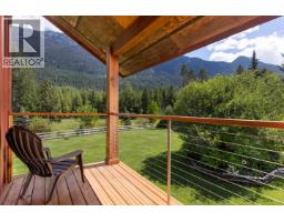 8950 Pemberton Meadows Road, Pemberton, BC V0N2L2 Photo 18