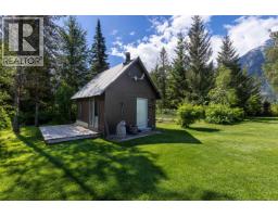 8950 Pemberton Meadows Road, Pemberton, BC V0N2L2 Photo 28