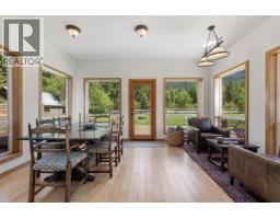 8950 Pemberton Meadows Road, Pemberton, BC V0N2L2 Photo 9