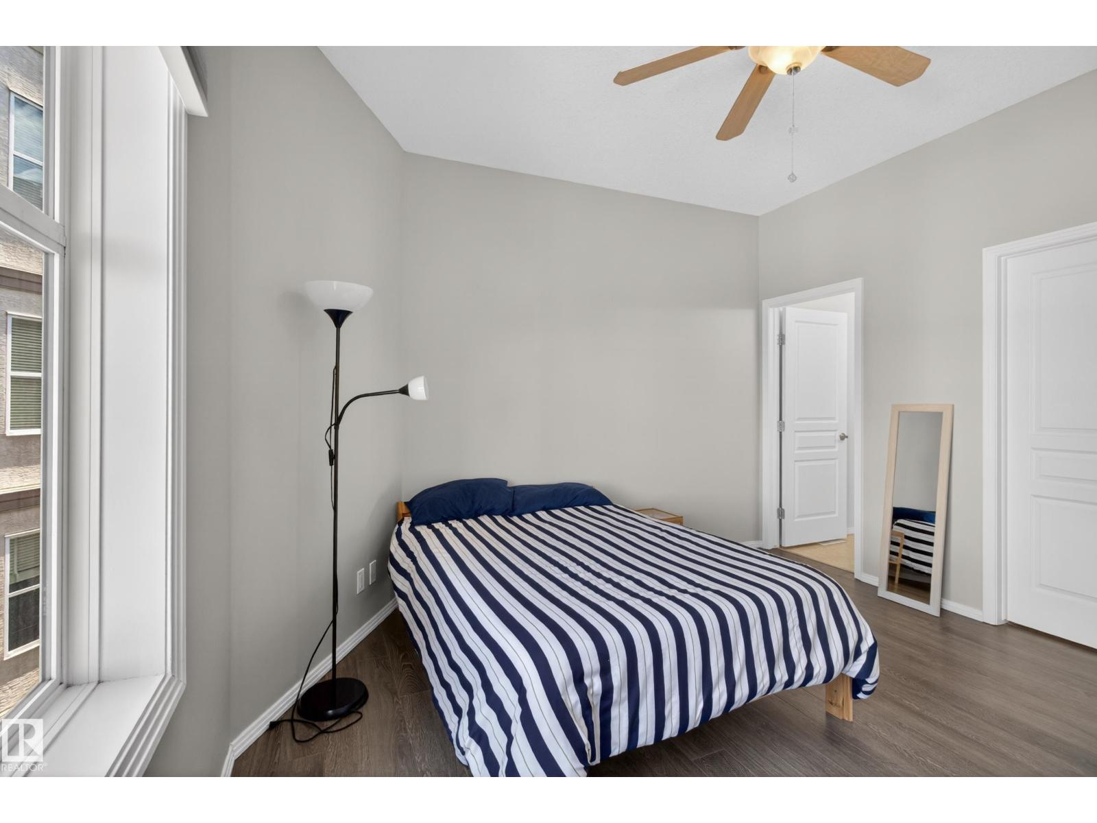 #341 4827 104A ST NW - 27