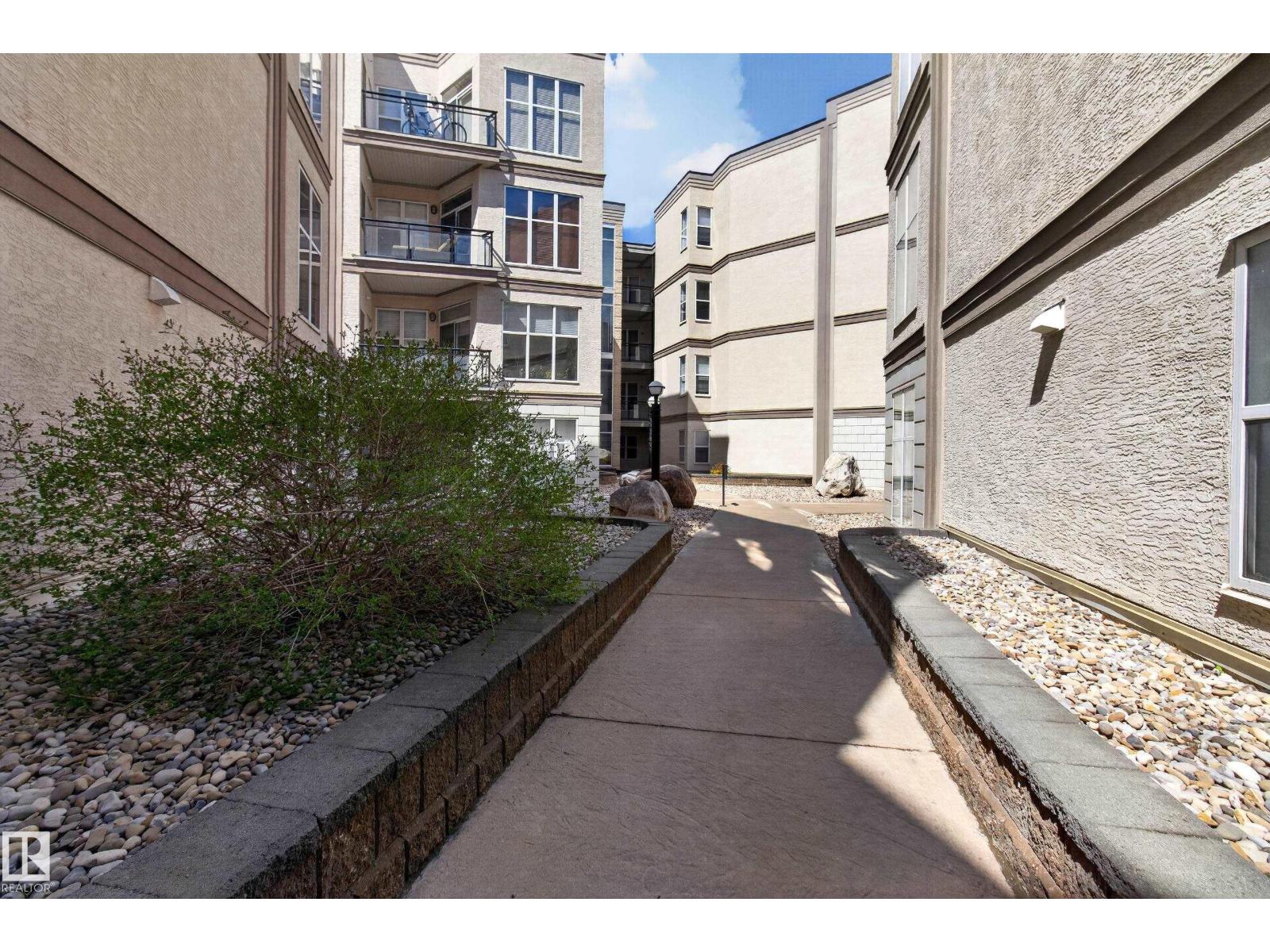 #341 4827 104A ST NW - 5