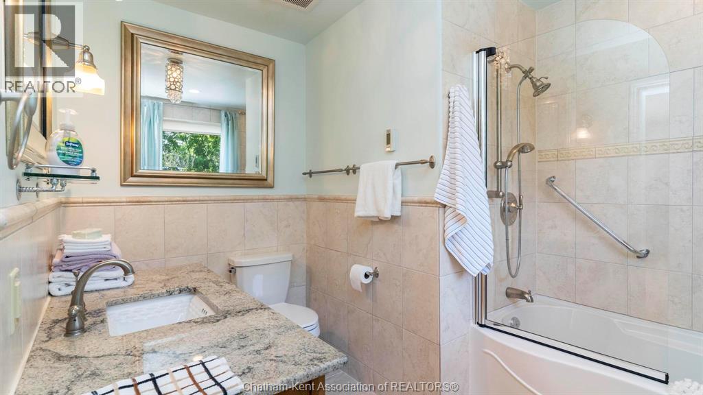 7678 TALBOT TRAIL West - 24