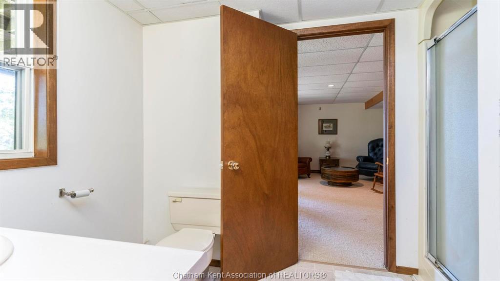 7678 TALBOT TRAIL West - 38