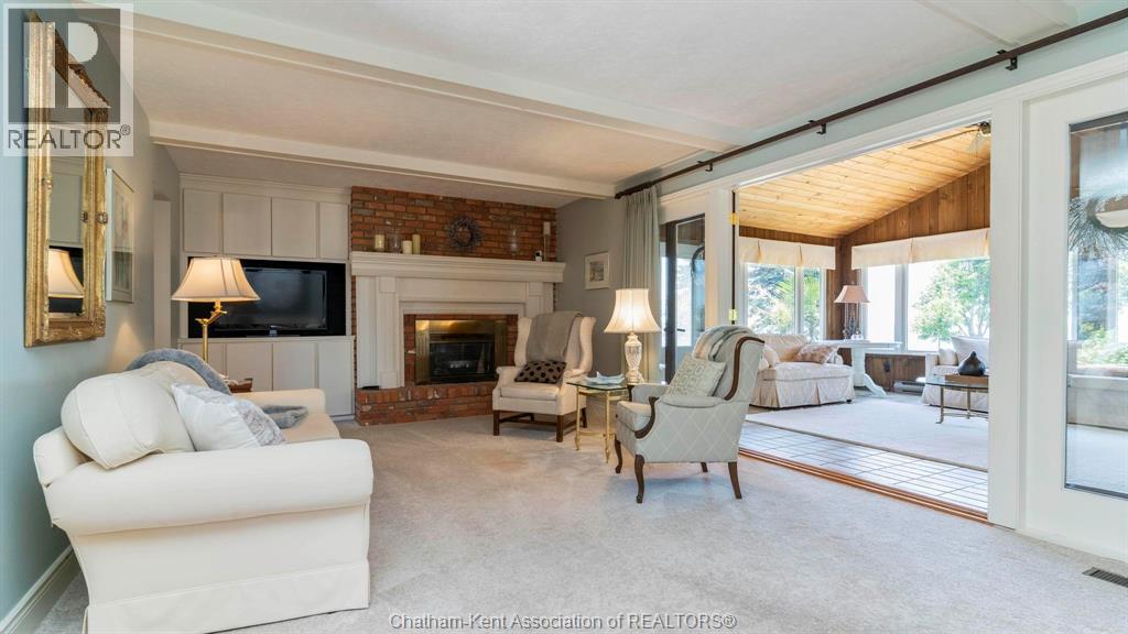 7678 TALBOT TRAIL West - 7