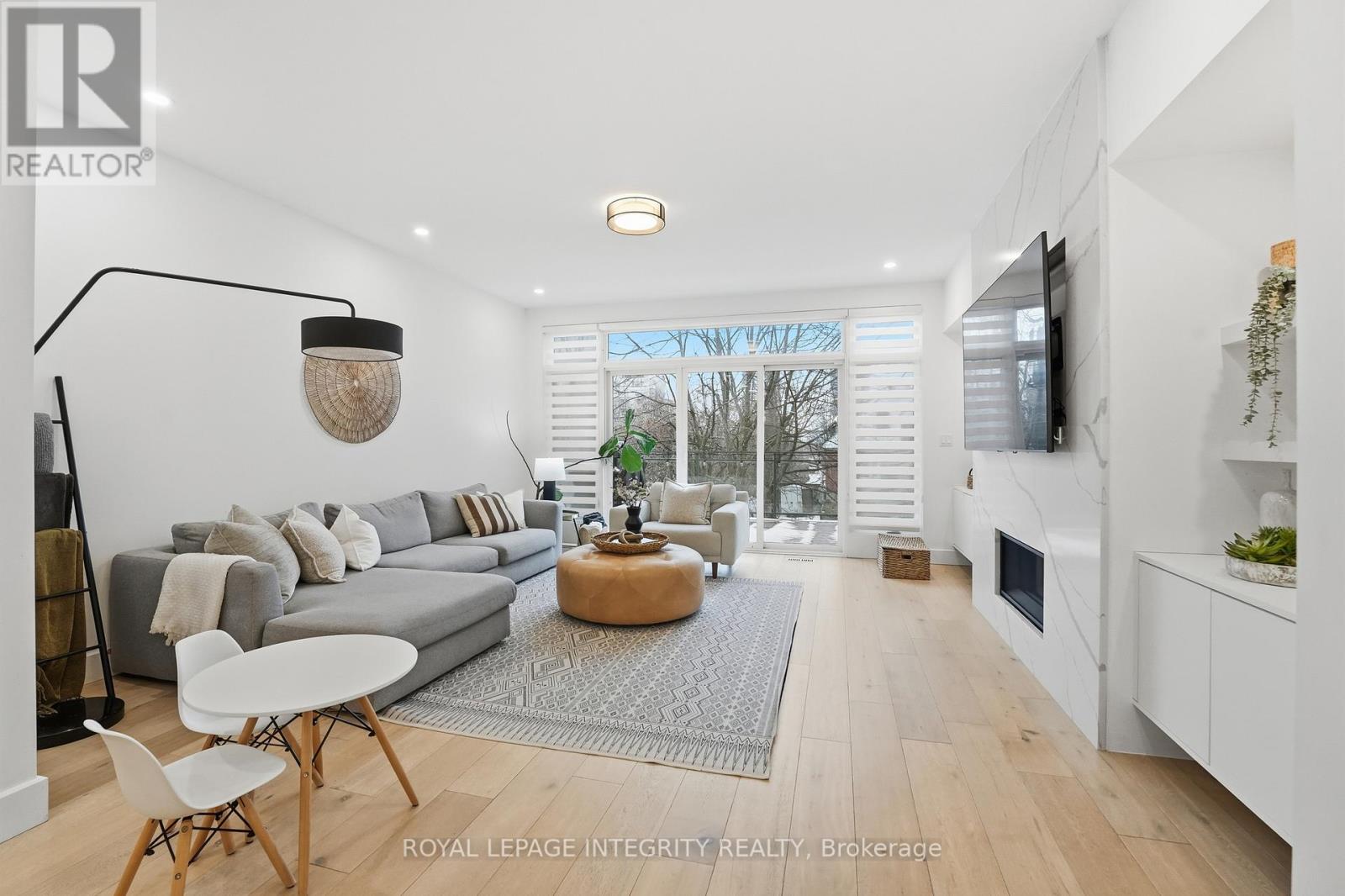 221 WESLEY AVENUE - 9