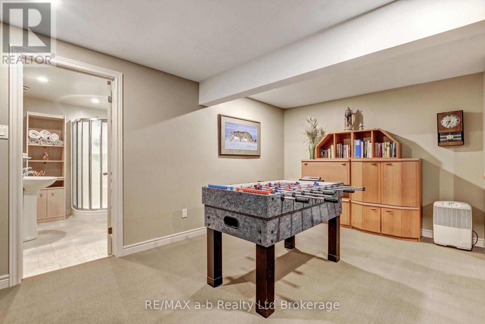 7 OTTERVIEW DRIVE - 30