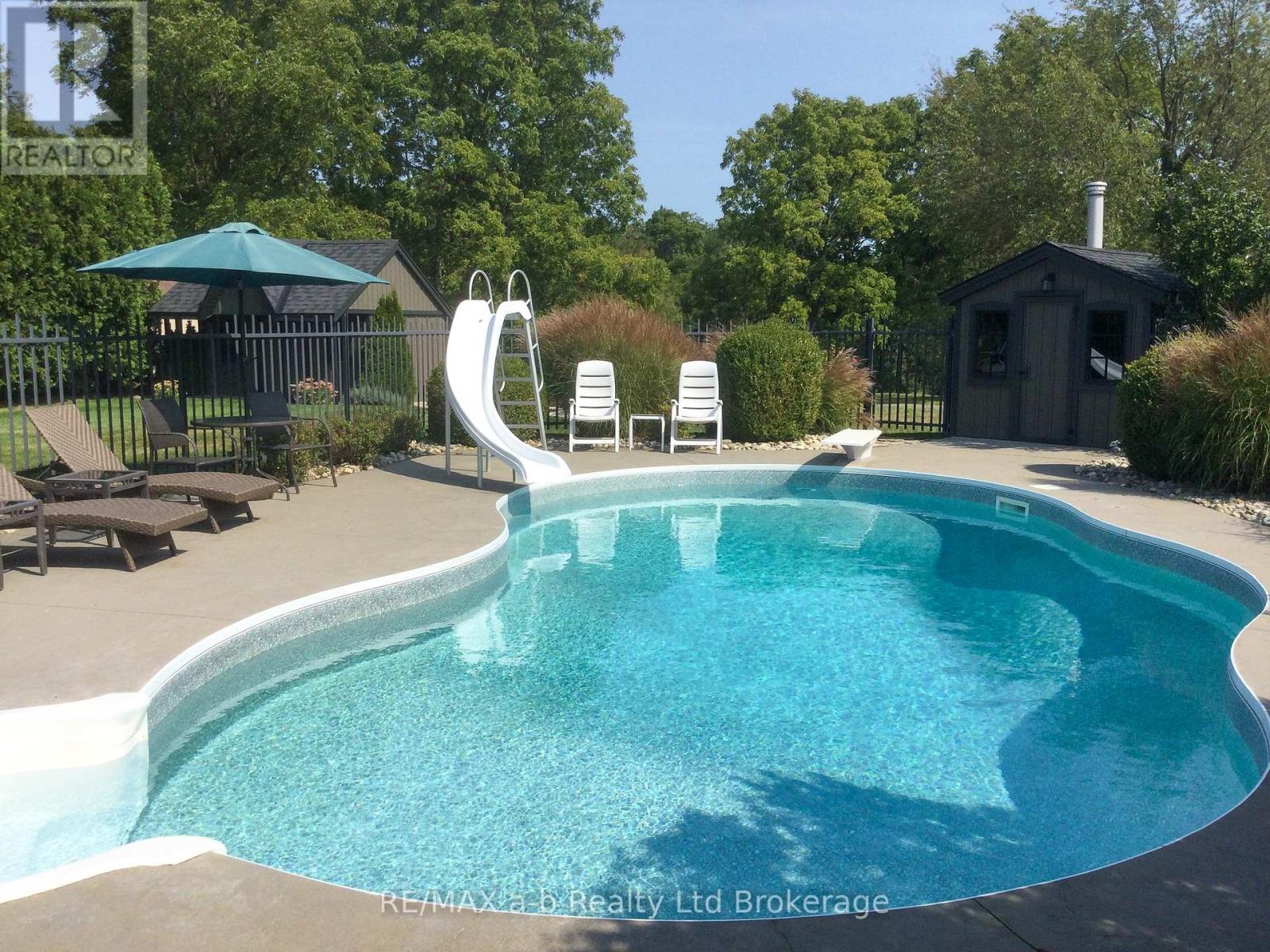 7 OTTERVIEW DRIVE - 7