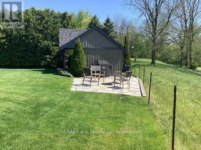 7 OTTERVIEW DRIVE - 9