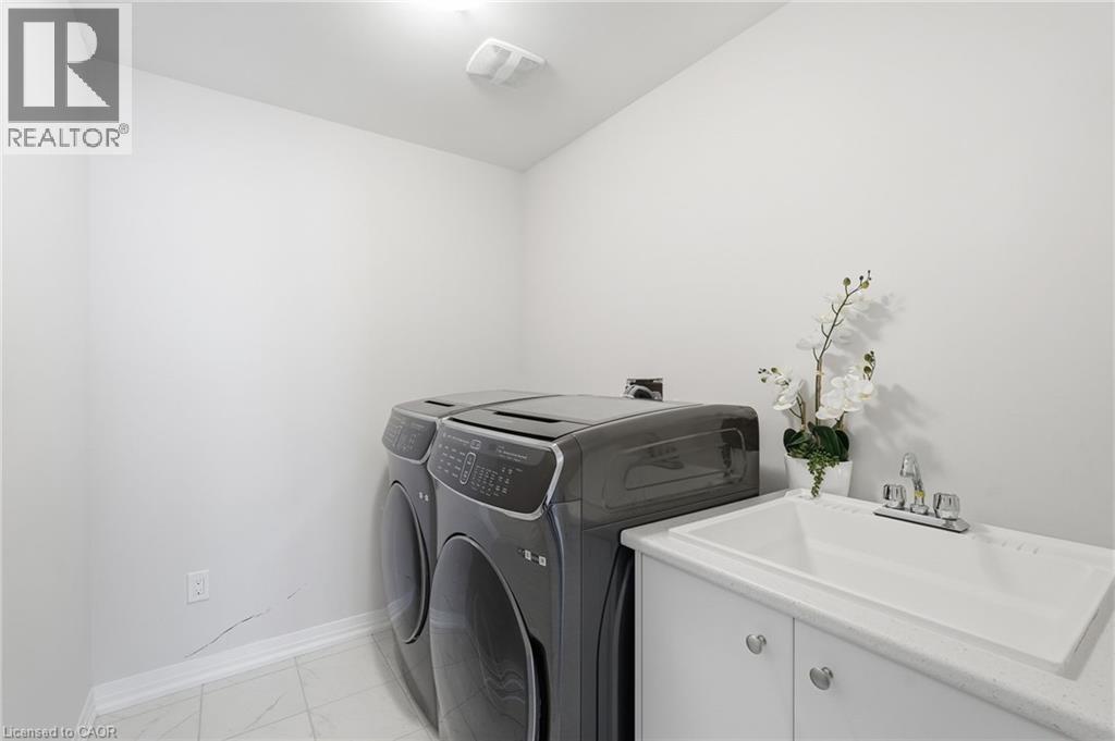 171 SPITFIRE Drive - 40
