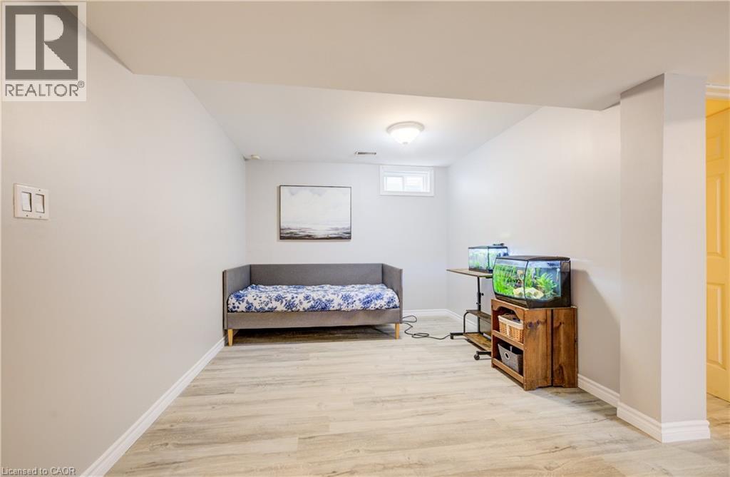 35 CAMROSE Court - 25