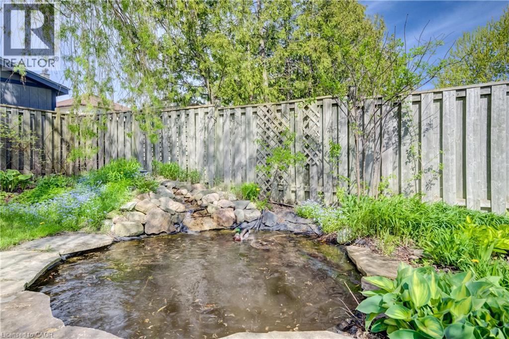 35 CAMROSE Court - 29