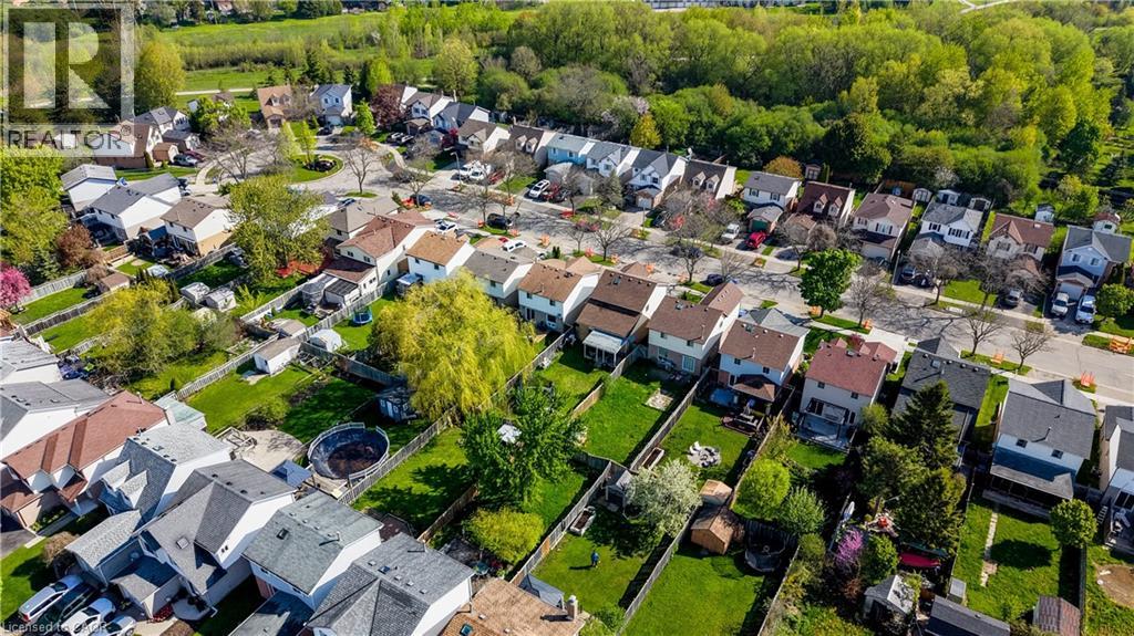 35 CAMROSE Court - 37