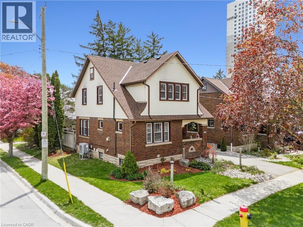 39 BORDEN Avenue N, Kitchener, Ontario, N2H3H9 — Photo 19