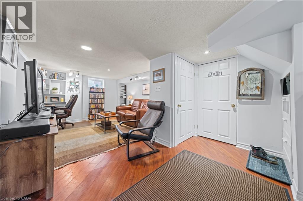 39 BORDEN Avenue N, Kitchener, Ontario, N2H3H9 — Photo 33