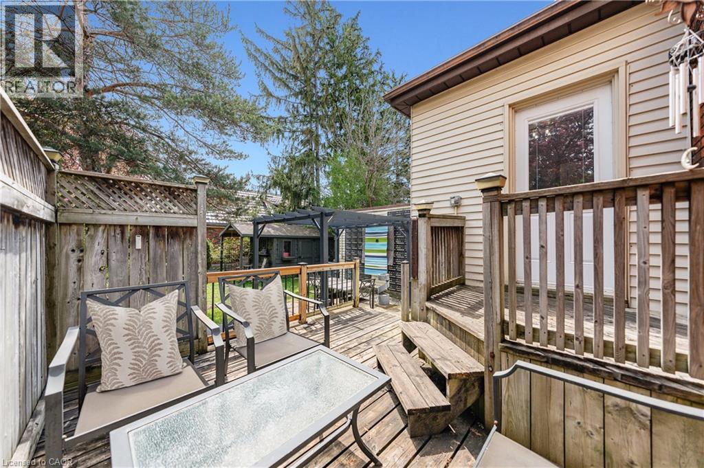 39 BORDEN Avenue N, Kitchener, Ontario, N2H3H9 — Photo 13