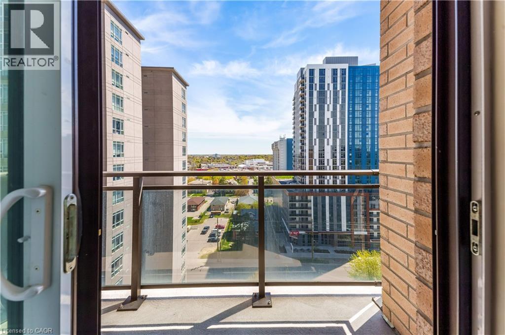 318 SPRUCE Street Unit# 1102, Waterloo, Ontario, N2L0E9 — Photo 8