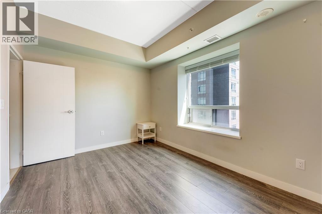 318 SPRUCE Street Unit# 1102, Waterloo, Ontario, N2L0E9 — Photo 23