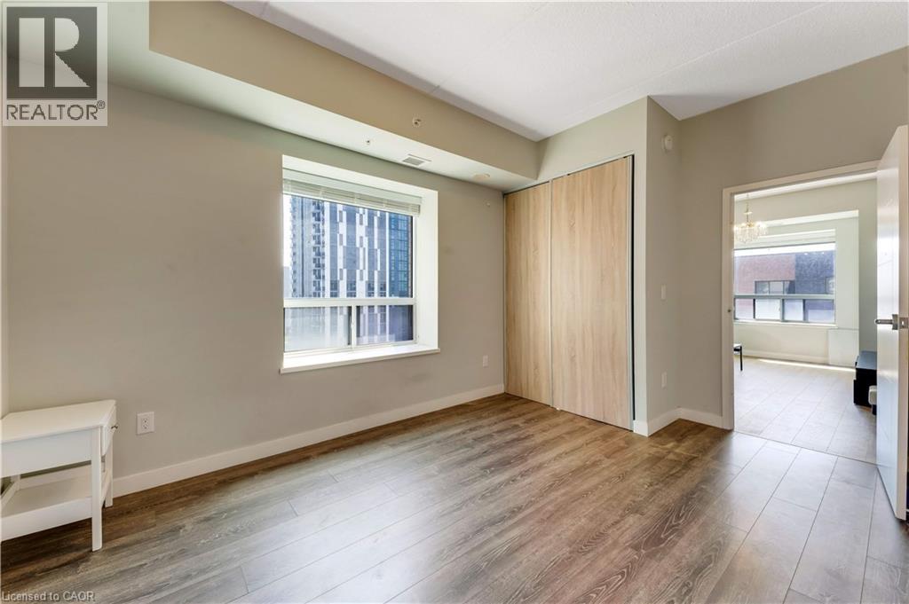 318 SPRUCE Street Unit# 1102, Waterloo, Ontario, N2L0E9 — Photo 25