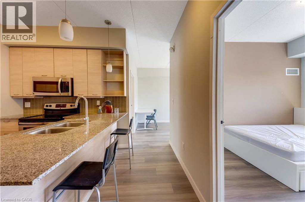 318 SPRUCE Street Unit# 1102, Waterloo, Ontario, N2L0E9 — Photo 3