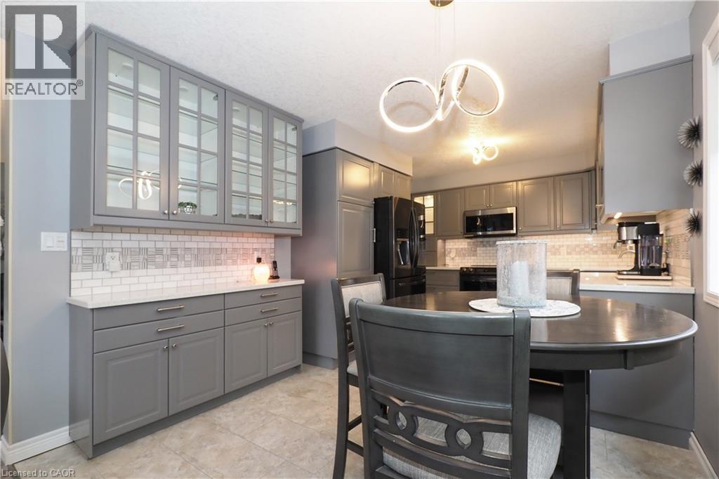 70 QUEEN CHARLOTTE Crescent - 24