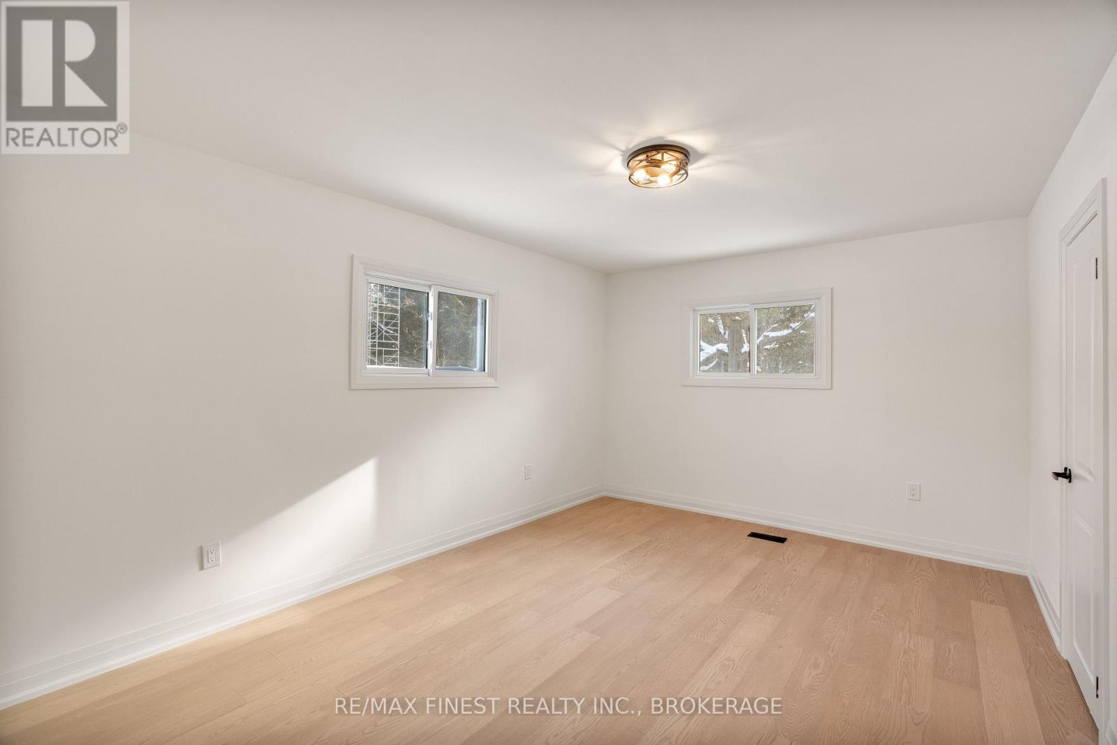 6804 6TH CONCESSION ROAD - 27