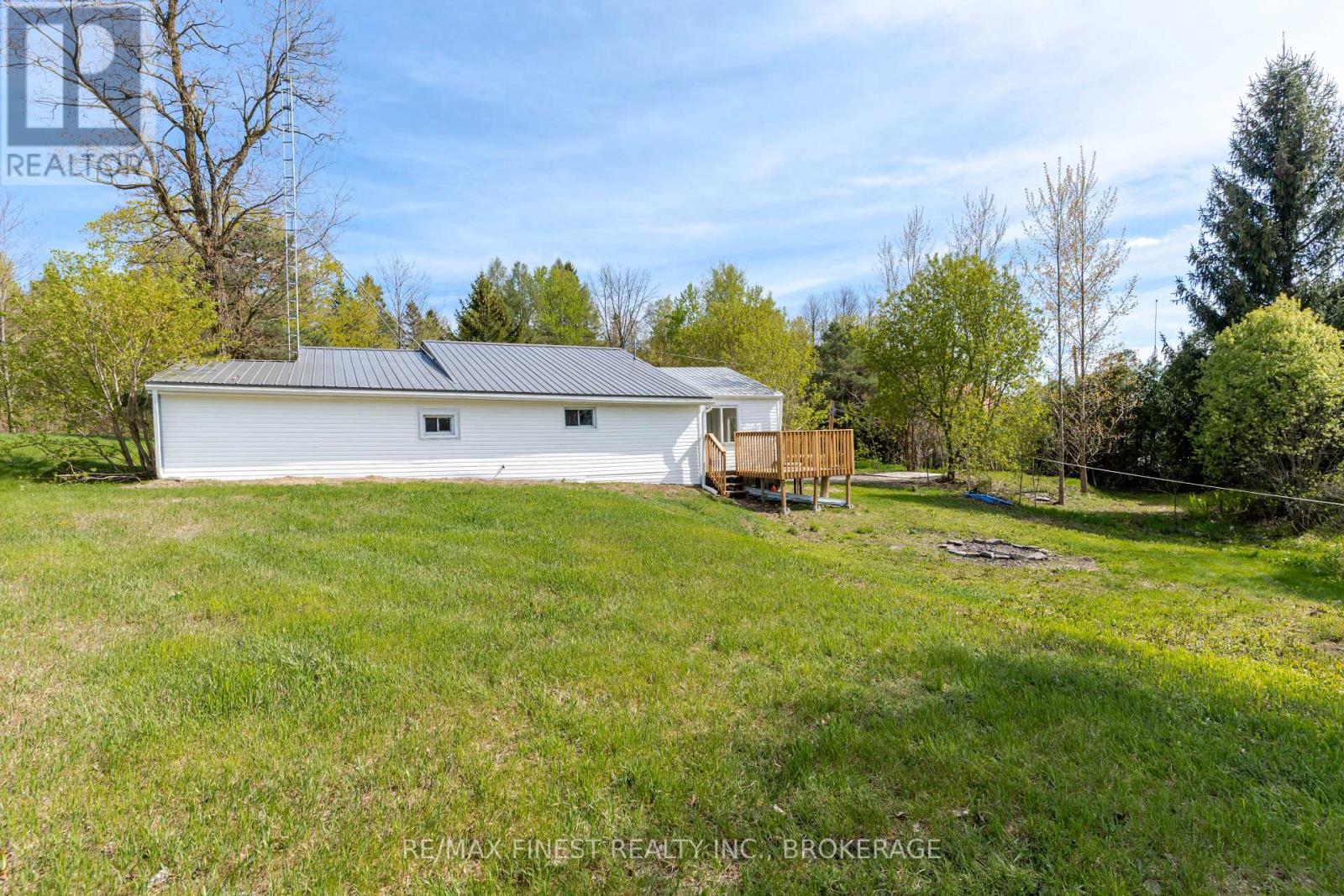 6804 6TH CONCESSION ROAD - 38