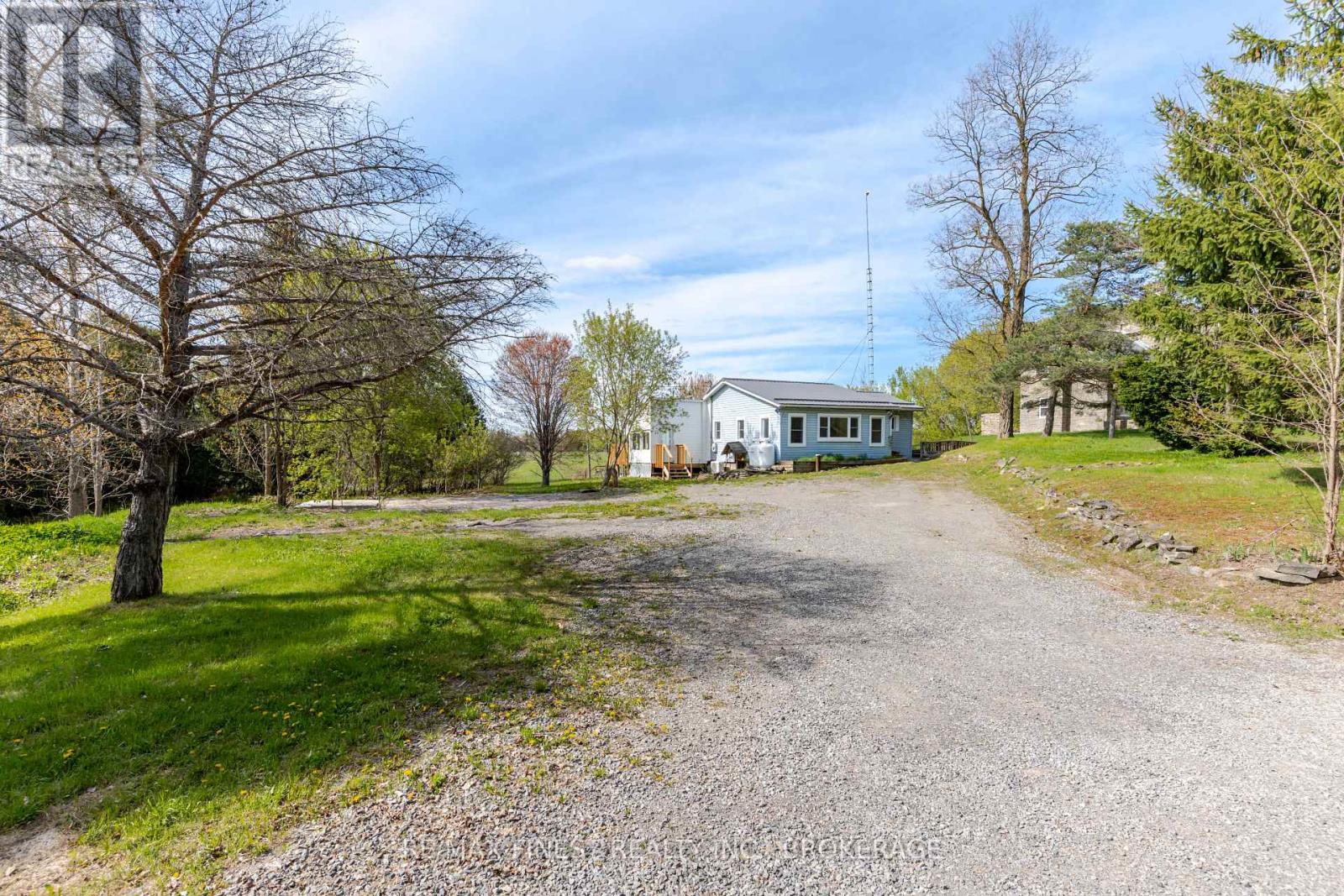 6804 6TH CONCESSION ROAD - 43