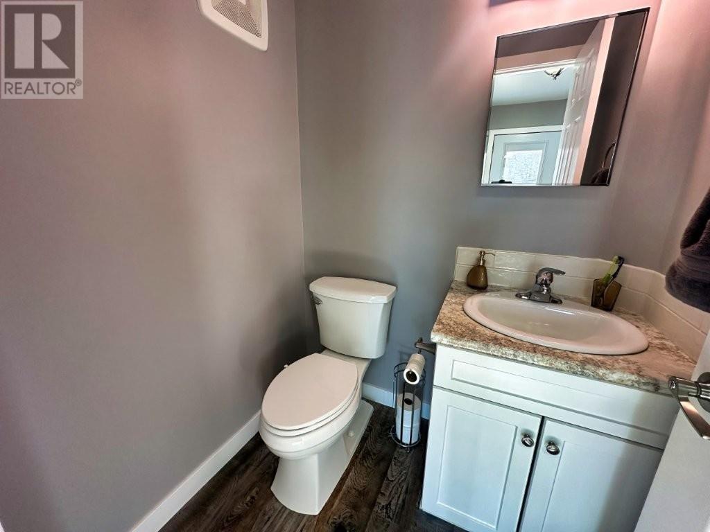 851 & 853 Newport Ave, Thunder Bay, Ontario, P7A6K1 — Photo 47