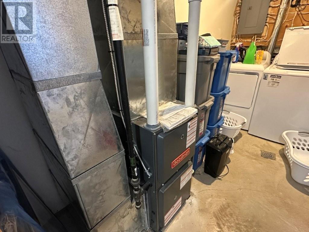851 & 853 Newport Ave, Thunder Bay, Ontario, P7A6K1 — Photo 30