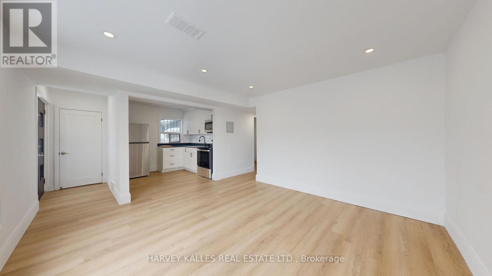 Listing photo of 1 - 1252 DAVENPORT ROAD
